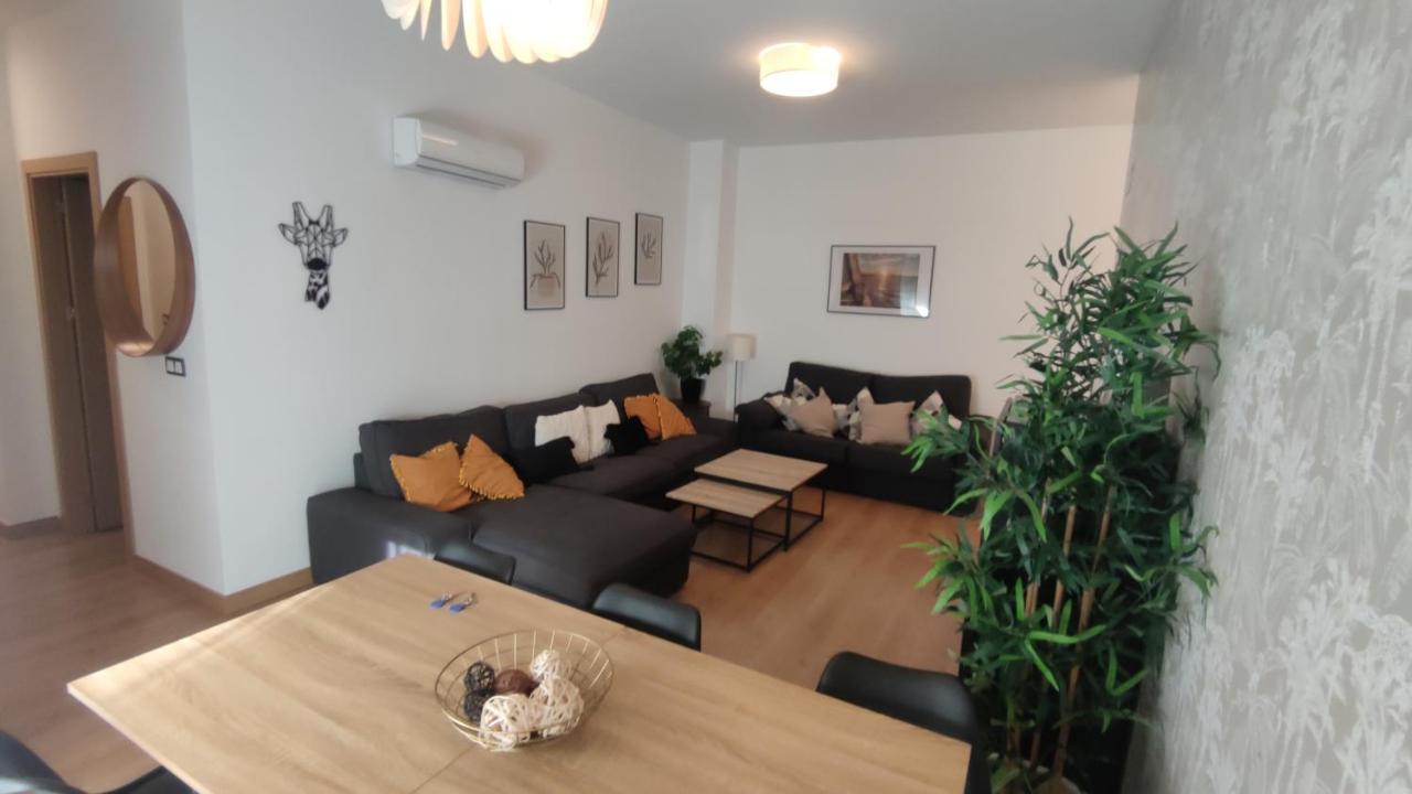 Unique Apartment In Malaga City Center With Pool Exterior photo